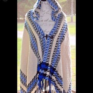 Lovestitch poncho one size NWT